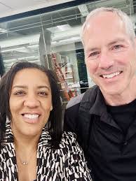 Annette Navarro's Instagram, Twitter & Facebook