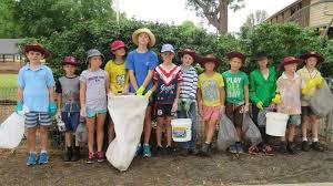 Bellata Public School students take part in Clean Up Australia Day
