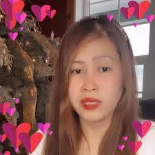 Annie Connors's Instagram, Twitter & Facebook