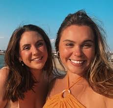 Mollie Jarrett's Instagram, Twitter & Facebook