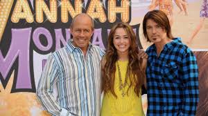 Life's what you make it. Zuruck Zu Den Wurzeln Regisseur Peter Chelsom Uber Seinen Film Hannah Montana Epd Film