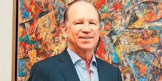 El Salvador: Asamblea entregará máximo galardón a empresario Ricardo Poma