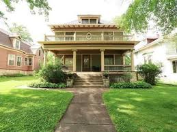 611 Buell Ave Joliet Il 60435 House Styles Building A House Joliet
