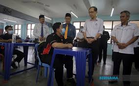 Beliau kini menyandang jawatan sebagai timbalan menteri pendidikan i pada 10 mac 2020. Bernama Views Feedback On School Calendar Amendments To Be Discussed Dr Mah