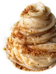 Unite una generosa macinata di pepe e infine il parmigiano, mescolando. Pasta Armando Pasta Al Burro Parmigiano E Muddica Atturrata