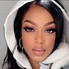 I had 2 movies drop this weekend and they're doing exceptionally well 🥰  make sure you watch #Iminlovewithastripper and #thelandlord