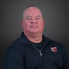 Eric Meng's Instagram, Twitter & Facebook