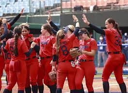 The usa softball women's national team is back on the world stage at the tokyo olympics. Team Usa Softball Beats Italy In First Tokyo Olympics Win People Com