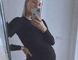 Lena gercke (32) hat jetzt noch ein „baby. Lena Gercke Zeigt Ihren Xxl Babybauch Salzburg24