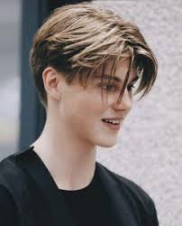Like many trendy men's hairstyles, the curtain haircut has come full circle and guys are pairing this middle part hairstyle with … 10 Curtain Hairstyles For Men 2021 Guide Nalu Salon Birmingham