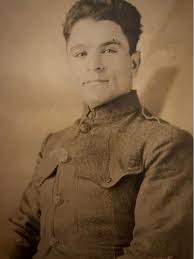 Daphne Cagle's Instagram, Twitter & Facebook