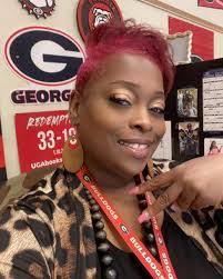 Tara Wright's Instagram, Twitter & Facebook