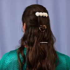 Disfruta de portes gratuitos a las tiendas de parfois españa. Broches Para El Cabello 16 Formas Increibles De Lucirlos