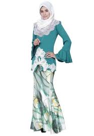 Pin Di Baju Kurung Moden