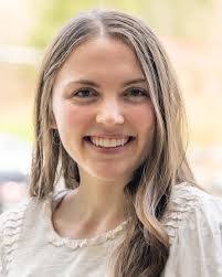 Beth Pilcher's Instagram, Twitter & Facebook