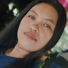 Chapter 34 Sam Pov Kim: Sam, pwede ka bang makausap? "Katatapos lng namin  at nag-ayos na ako ng gamit ng tawagin ako ng katabi ko kaya napalingon ako  sa kanya maging si