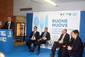 Il nostro gruppo è formato da un direttore di unità operativa complessa, dott. Ospedale Carlo Urbani Di Jesi L Inaugurazione Della Cucina E Mensa Dipendenti