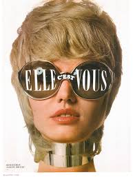 Elle è uno sguardo preciso sul mondo.