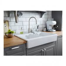 Super Smart Clean Lined Double Bowl Kitchen Sink The Two Same Sized Bowls Makes This Sink A Practical Choice For Any Kit Timeless Kitchen Kitchen Inspirations