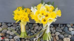 Easy Daffodil Bouquet Flower Muse Blog Daffodil Bouquet Spring Wedding Flowers Wedding Flowers