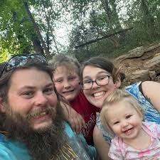 Who takes family pictures now days that don't charge a arm or leg looking  to do family pictures