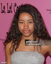 25 Skye Bennike Photos & High Res Pictures