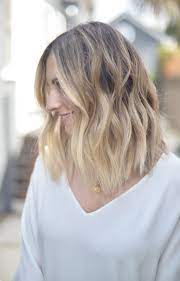 The New Way I Ve Been Styling My Hair Tousled Hair Tutorial Medium Length Hair Styles Hair Styles