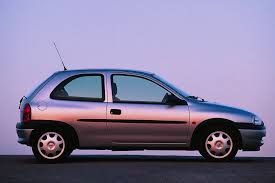 Opel Corsa 1 2 16v 3 Door B 1997 2000 In 2020 Car Suv Suv Car