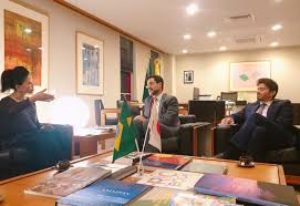 Prefeito do rio de janeiro, marido da cristine e pai do bernardo e eduardo paes @eduardopaes. Em Busca Da Chawan No Japao O Universo De Hideko Honma