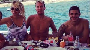 La pareja está disfrutando de sus días de descanso. Wanda Icardi Appears To Confirm She Cheated On Footballer Ex Husband Maxi Lopez With Mauro In Social Media Gaffe