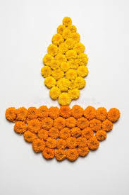 Flower Rangoli For Diwali Or Pongal Or Onam Made Using Marigold Or Zendu Flowers Sponsored Ma Flower Decorations Diy Diy Diwali Decorations Flower Rangoli