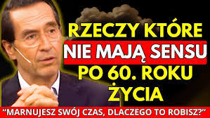 Robert Cichowicz's Instagram, Twitter & Facebook