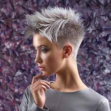 Gorgeous Got It From Kratkovlasky Cz Shorthairexclusive Greyhair Silverhair Newhair Newlook Super Short Hair Thick Hair Styles Funky Short Hair
