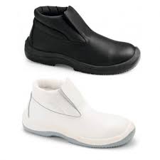Toutes les chaussures de sécurités de cuisine se trouvent chez des équipementiers du domaine dans lequel vous travaillez. Chaussures De Cuisine Sarthe S24