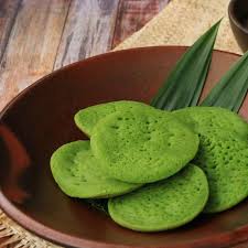 Resep marmer cake jadul ala pak sahak memang anti gagal. Cara Membuat Kue Serabi Pandan Yang Empuk Dan Bersarang Lifestyle Fimela Com