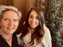 Amy Hardman (@amyh1990)