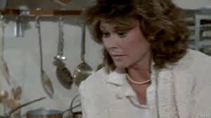 5/6 Season Two, Episode 5: Charity Begins at Home-Scarecrow and Mrs King