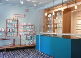 Pin By Mary Loly Alfaro On Architecture Interiors And Design Store Design Interior Pharmacy Design Design