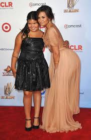 Demi lovato plastic surgery history. Demi Lovato Lashes Out At Superfan Stalker Sarah For Allegedly Taking Advantage Of Her Younger Sister
