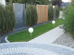 Edelstahl Und Aluminium Sichtschutz Moderner Garten Von Edelstahl Atelier Crouse Modern In 2020 Sichtschutz Modern Moderner Garten Sichtschutz