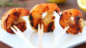 Whisk together the soy, garlic, ginger, sesame oil, white wine vinegar, lime juice and peanut oil together in a small bowl. Lemon Soy Sauce Grilled Shrimp Buona Pappa