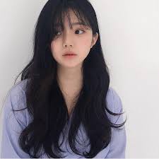 A rose gold lob is one of those korean short hairstyles you can sport that's both feminine and still rather ahead of the curve. Korean Hairstyles Korean Hairstyles Modern Hairstyles Asian Eye Makeup Asian Hairstyles Korean Hairstyles Women Japan Hair Styles Long Hair Styles Ulzzang Hair