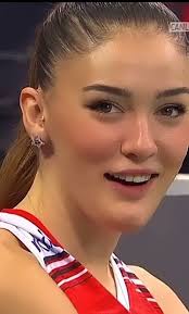 💖💞 Hello fan 🥰😍😘😘😘 💖💞 follow me 💖💖💞 . . . . . #zehragunes  #valley #players