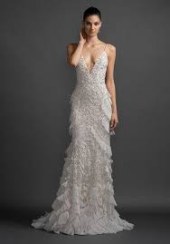 704,495 likes · 1,131 talking about this. Lazaro Tatiana Size 12 In 2021 Wedding Dresses Kleinfeld Lazaro Wedding Dress Art Deco Wedding Dress