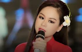 Tác giả 'Duyên phận' nói gì về phiên bản tiếng Anh kỳ quặc, gượng gạo