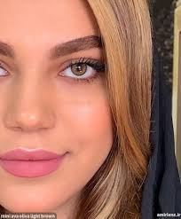 خرید لنز قهوه ای عسلی دورمشکی الیوا لایت براون مینی آوا