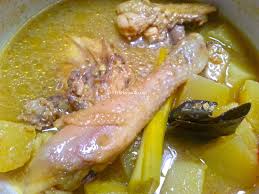 Berbagai ikan bisa diolah dengan bumbu kuah kuning, tambahkan cabai agar rasanya semakin mantap enak. Resep Ayam Goreng Bumbu Kuning Tanpa Santan