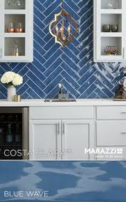 Rivestimento effetto maiolica ideale per bagni e cucine, in 7 colori brillanti nel formato 20x50. 57 Bright Bathrooms Ideas In 2021 Spa Style Bright Bathroom Porcelain Tile