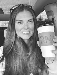 Hello Kitty Glass Cups 🎀 Perfect For Iced Coffee 🧋 Brand New Never Used !  💖