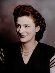 Elsie Ash's Instagram, Twitter & Facebook